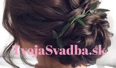 Svadobný drdol z dlhších vlasov: Účesy, ktoré nikdy nevyjdú z módy - TvojaSvadba.sk
